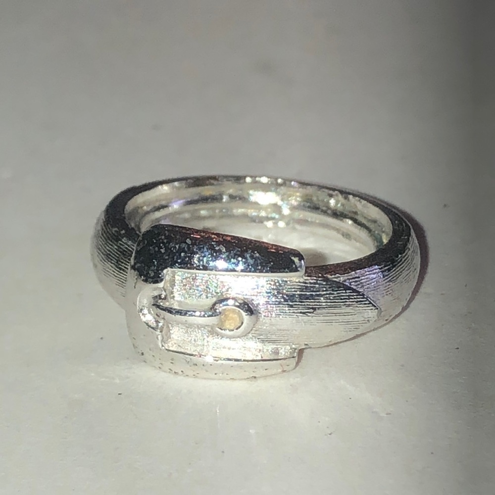 Avon Vintage Silver Tone Belt Buckle Boho Ring